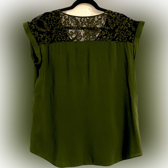 Express Blouse - Picture 2 of 3